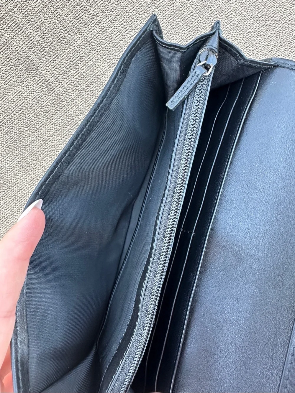 GUCCI Black Leather Long Wallet - Picture 4 of 10